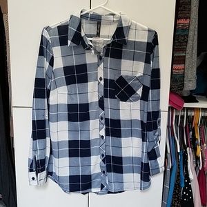 Soft Cotton Plaid Top